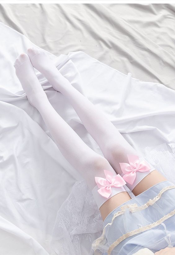 Basic Bow Stockings