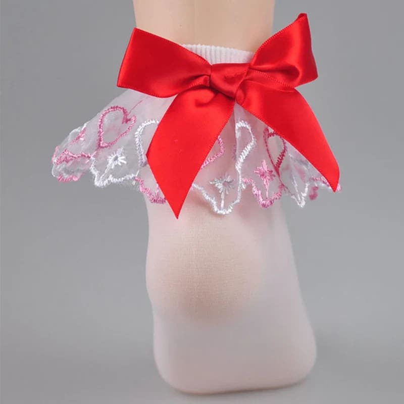 White Valentine Heart Lace Ruffled Ankle Socks