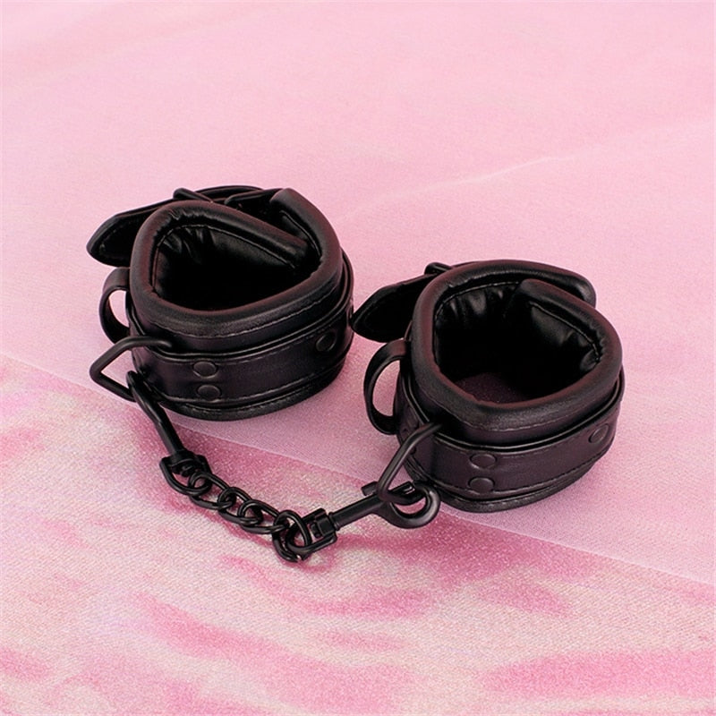 Black Leather Thick Leash Handcuff Collar Set – DDLG Playground